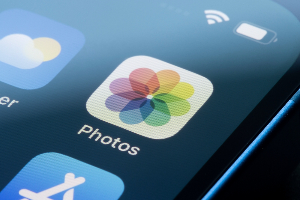How to organize photos on iPhone - Shutterstock