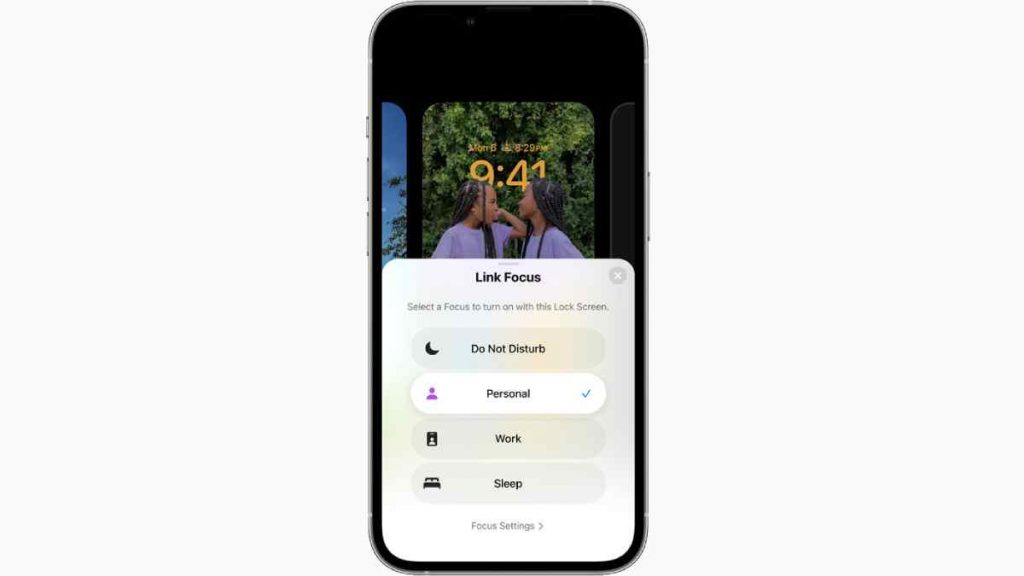 Enhanced focus feature and linked to the lock screen