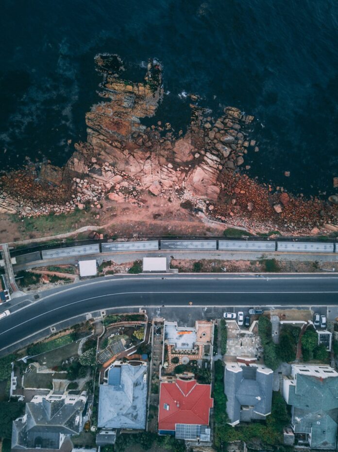Photo AI in Disaster Response: Improving Emergency Management