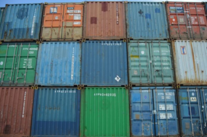 Photo "Using Docker for Web Development Environments"