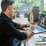 AI and the Evolution of Human-Computer Interaction Photo Virtual assistant